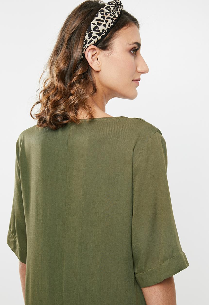 edit - Wide sleeve shift dress - green