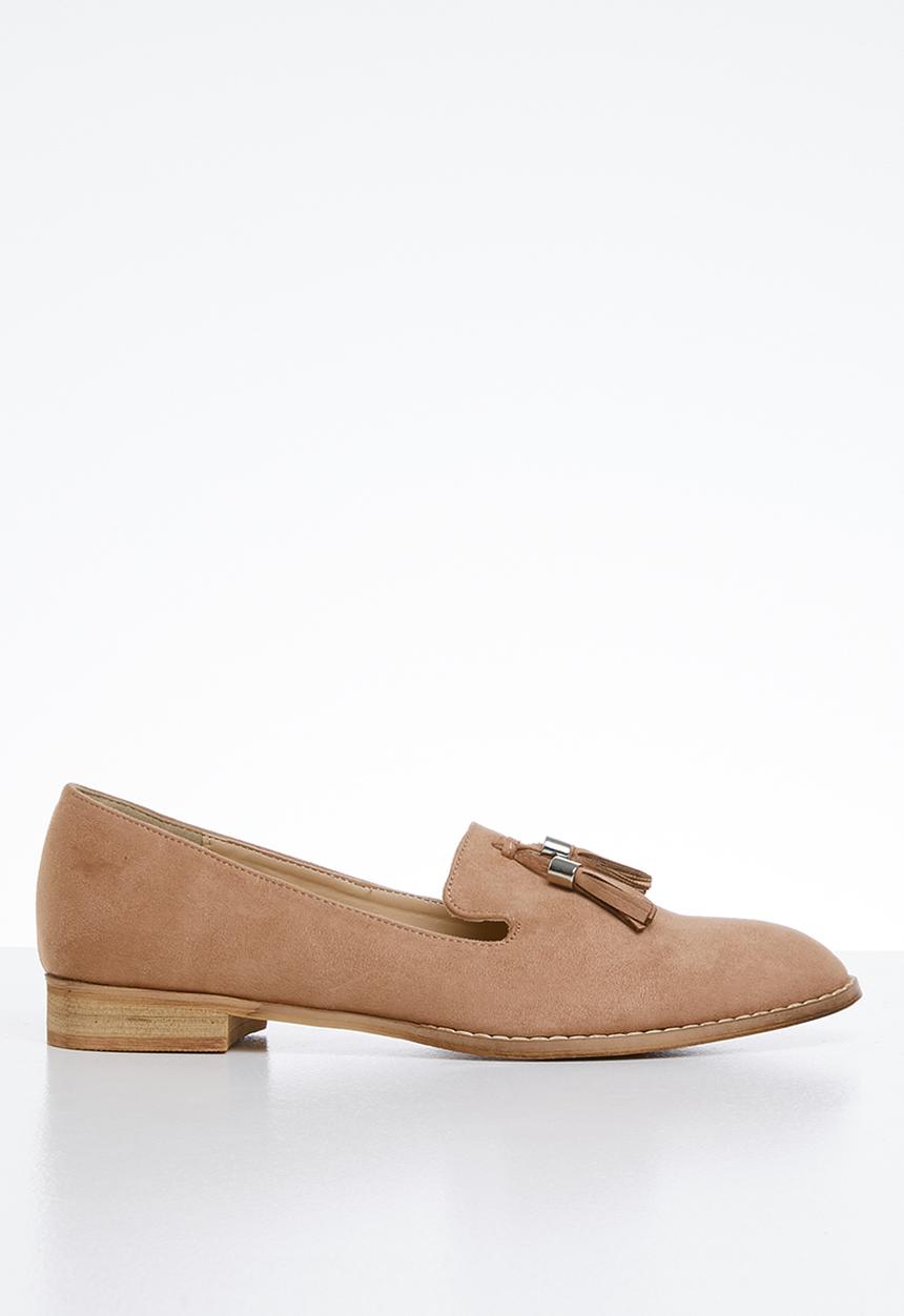 Superbalist - Sansa tassel loafer - blush