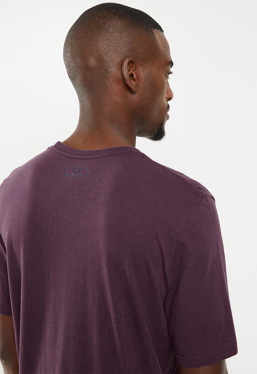Under Armour - Wordmark shoulder short sleeve tee - purple