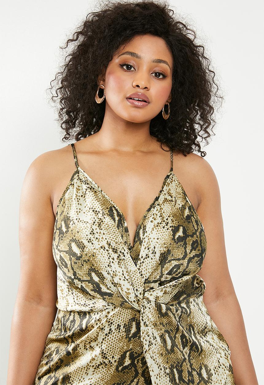 Missguided - Curve twist front snake print cami dress - khaki & neutral 