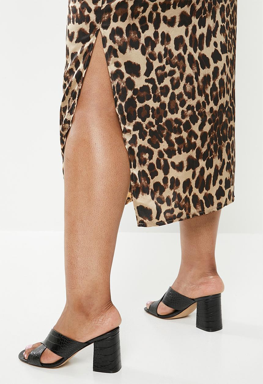 Missguided - Curve satin leopard print slip skirt - brown & beige 