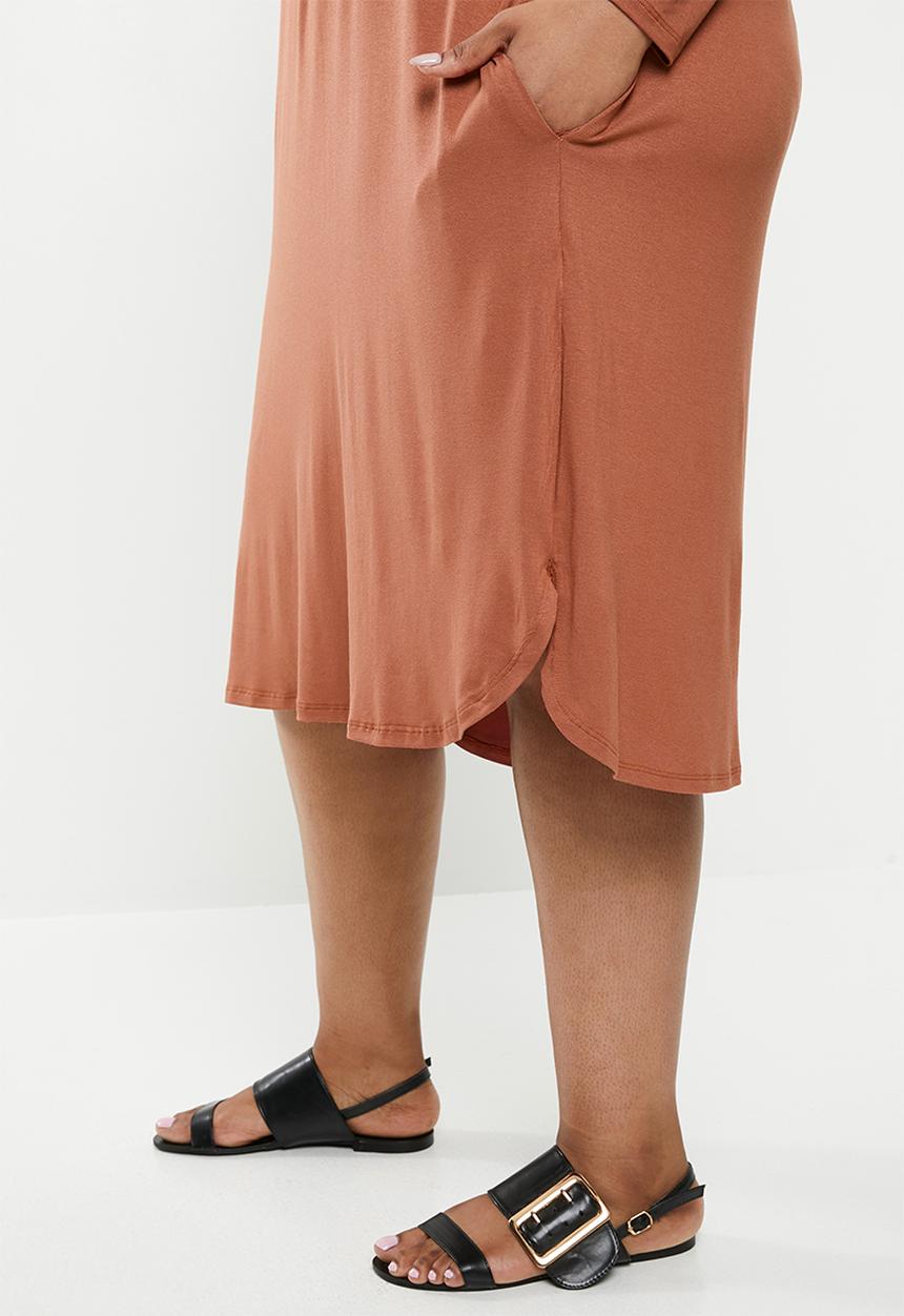 edit Plus - Pocket tee dress - rust