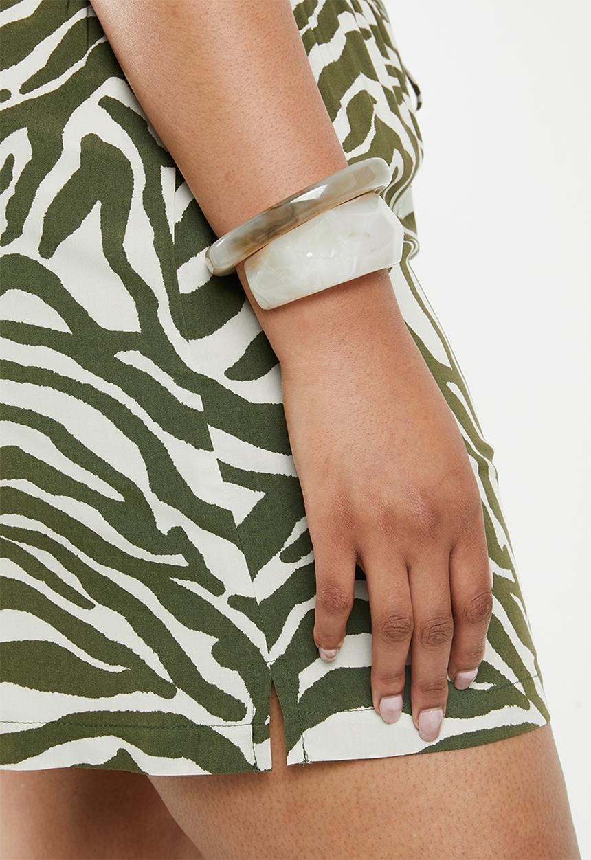 Superbalist - High waist soft shorts - green & white