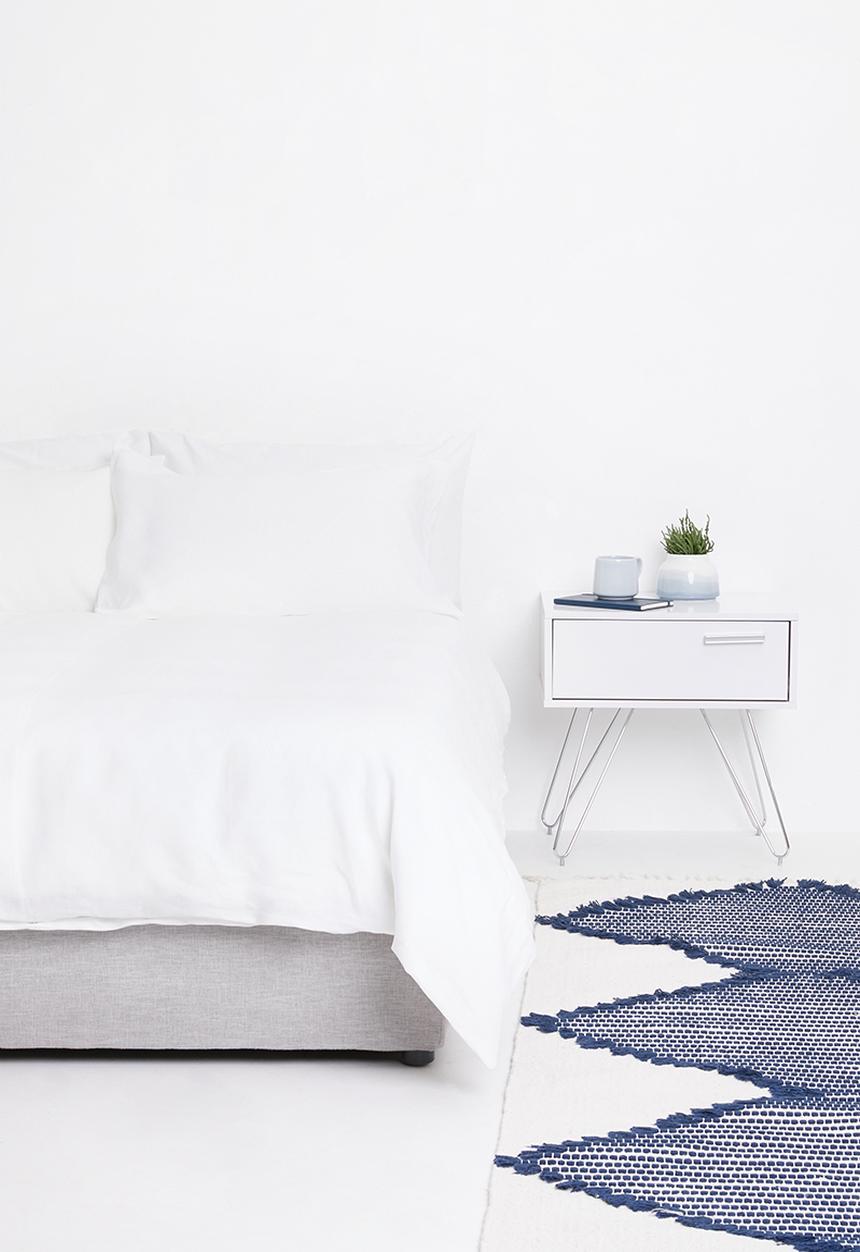 Sheraton Textiles - 100% Linen duvet cover set - white