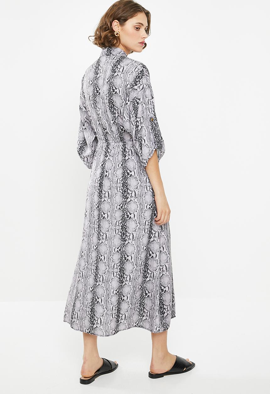 Superbalist - Printed utility style shirt dress - purple & black