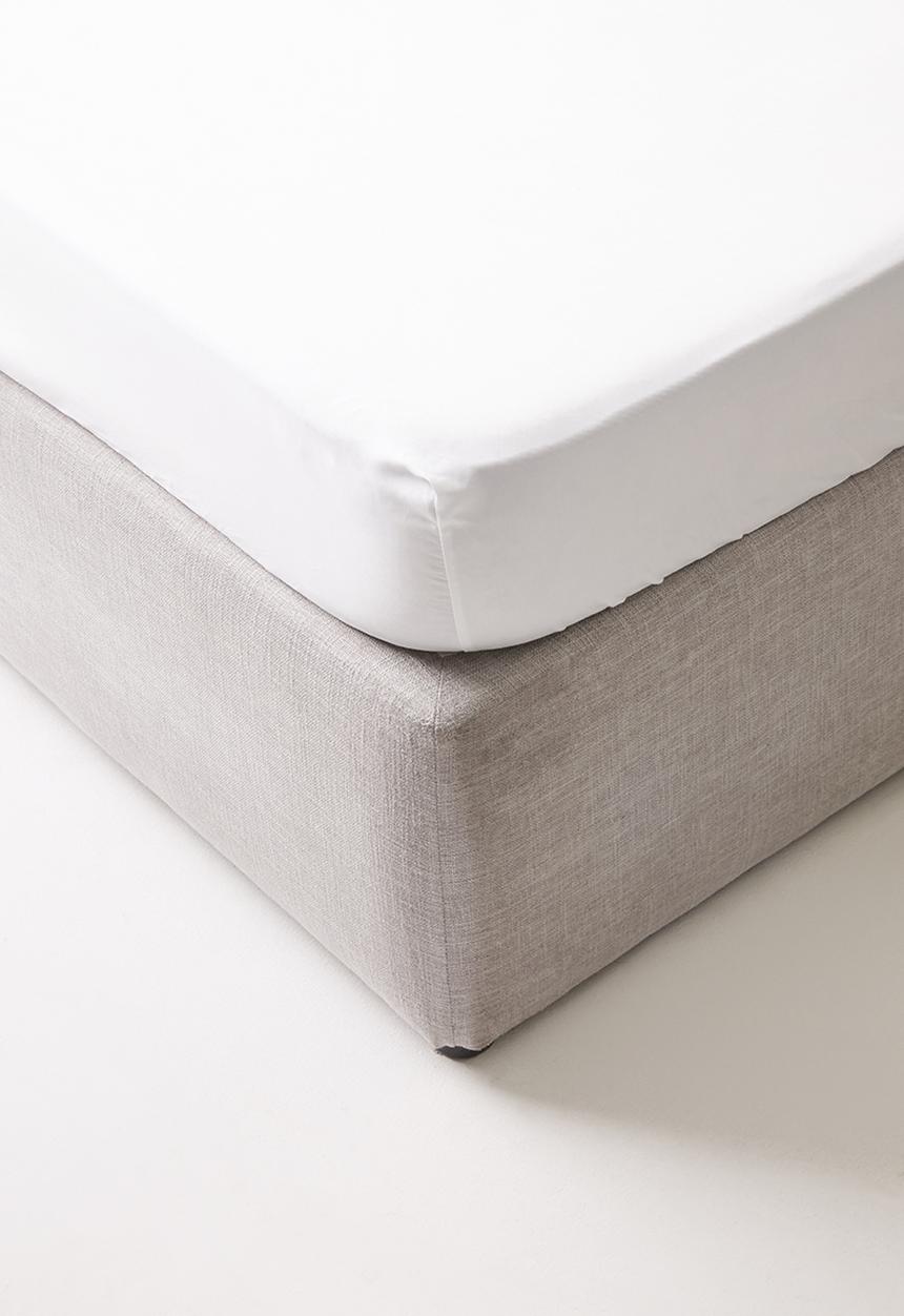 Sheraton Textiles - 400tc Egyptian Cotton fitted sheet - white 