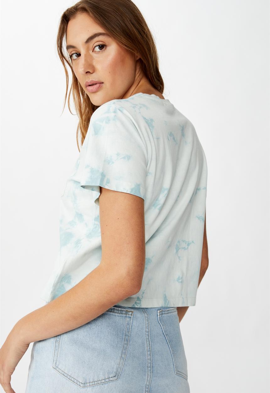 Cotton On - Chopped pockets tie dye T-shirt - blue