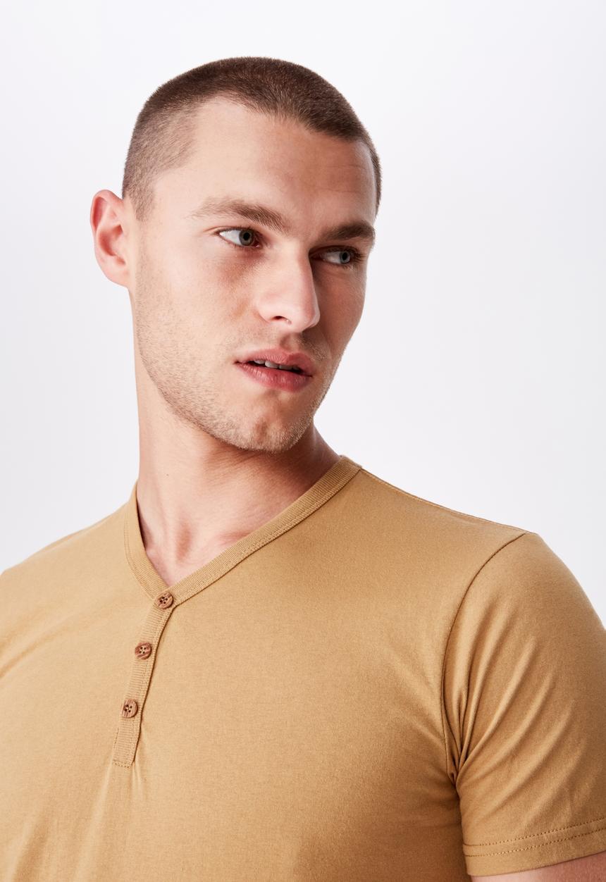Cotton On - Essential henley - neutral