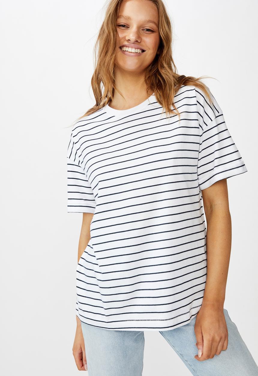 Cotton On - The relaxed boyfriend tee carl stripes - white & navy 