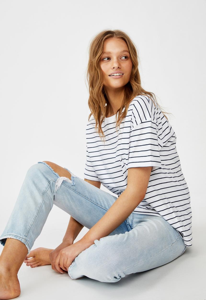 Cotton On - The relaxed boyfriend tee carl stripes - white & navy 