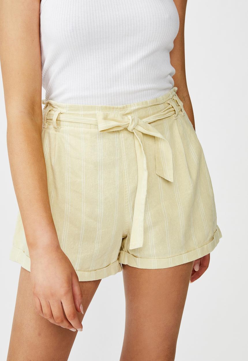 Cotton On - Riley high waisted shorts with stripes - yellow & white