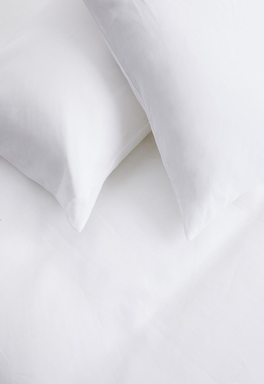 Sheraton Textiles - 100% Linen duvet cover set - white