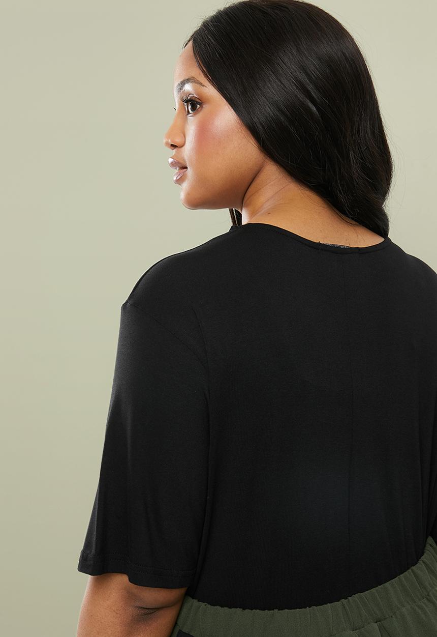 Superbalist - Longer length tee - black