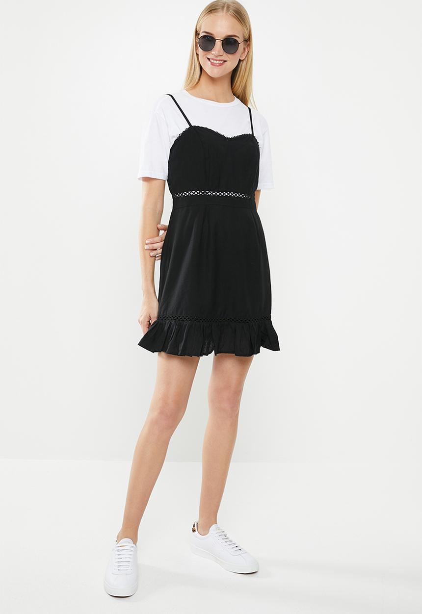 Cotton On - Woven serene strappy mini  - black