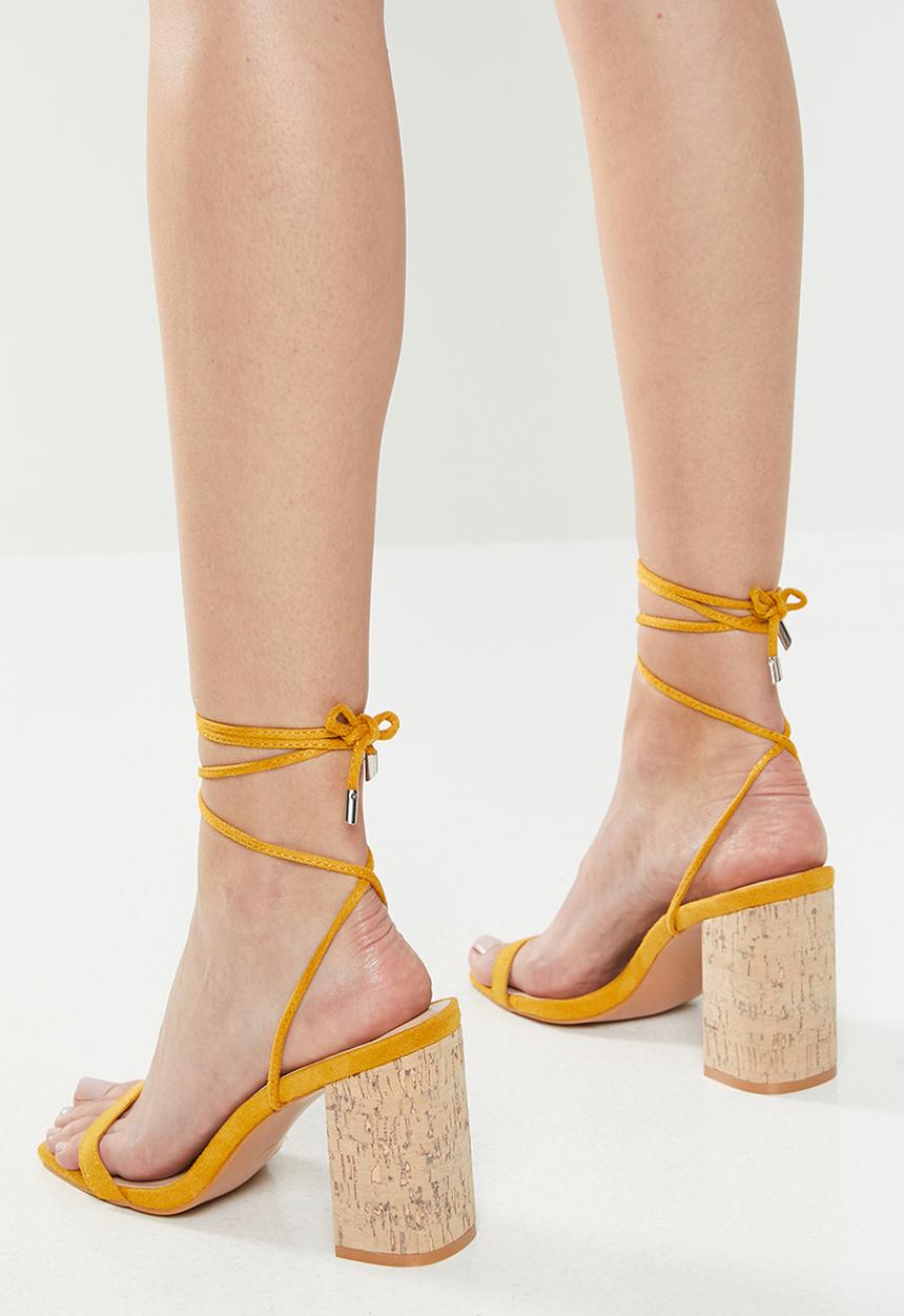 Superbalist - Donatella heel - yellow