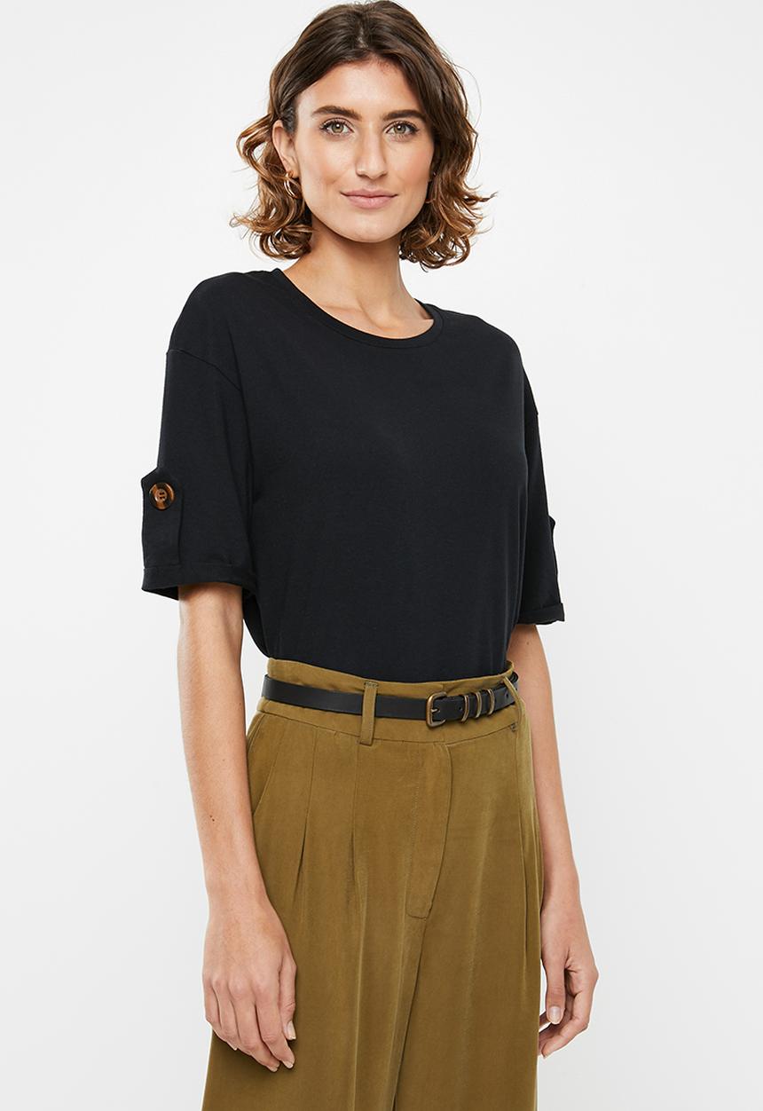 edit - Rolled sleeve tee - black