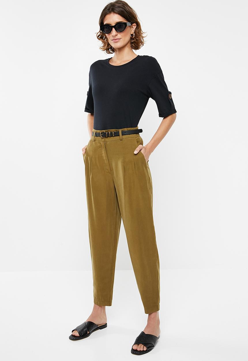 edit - Rolled sleeve tee - black