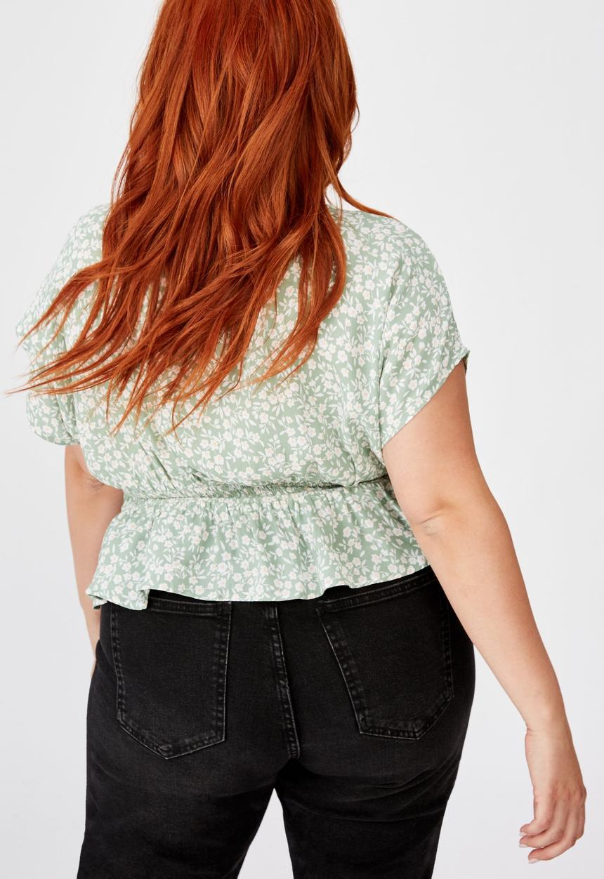 Cotton On - Curve the ultimate tea blouse - green & white