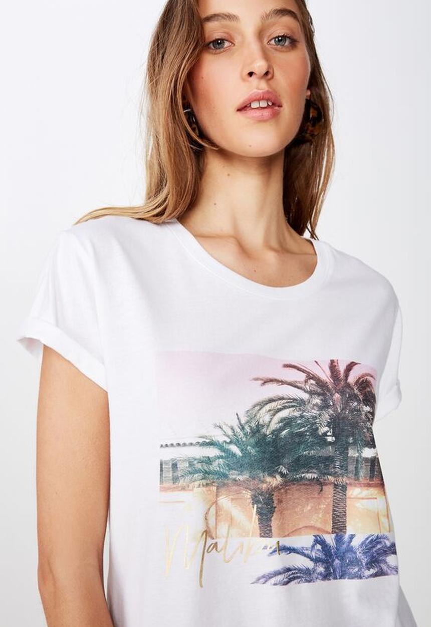 Cotton On - Classic photo short sleeve tee malibu palm - white