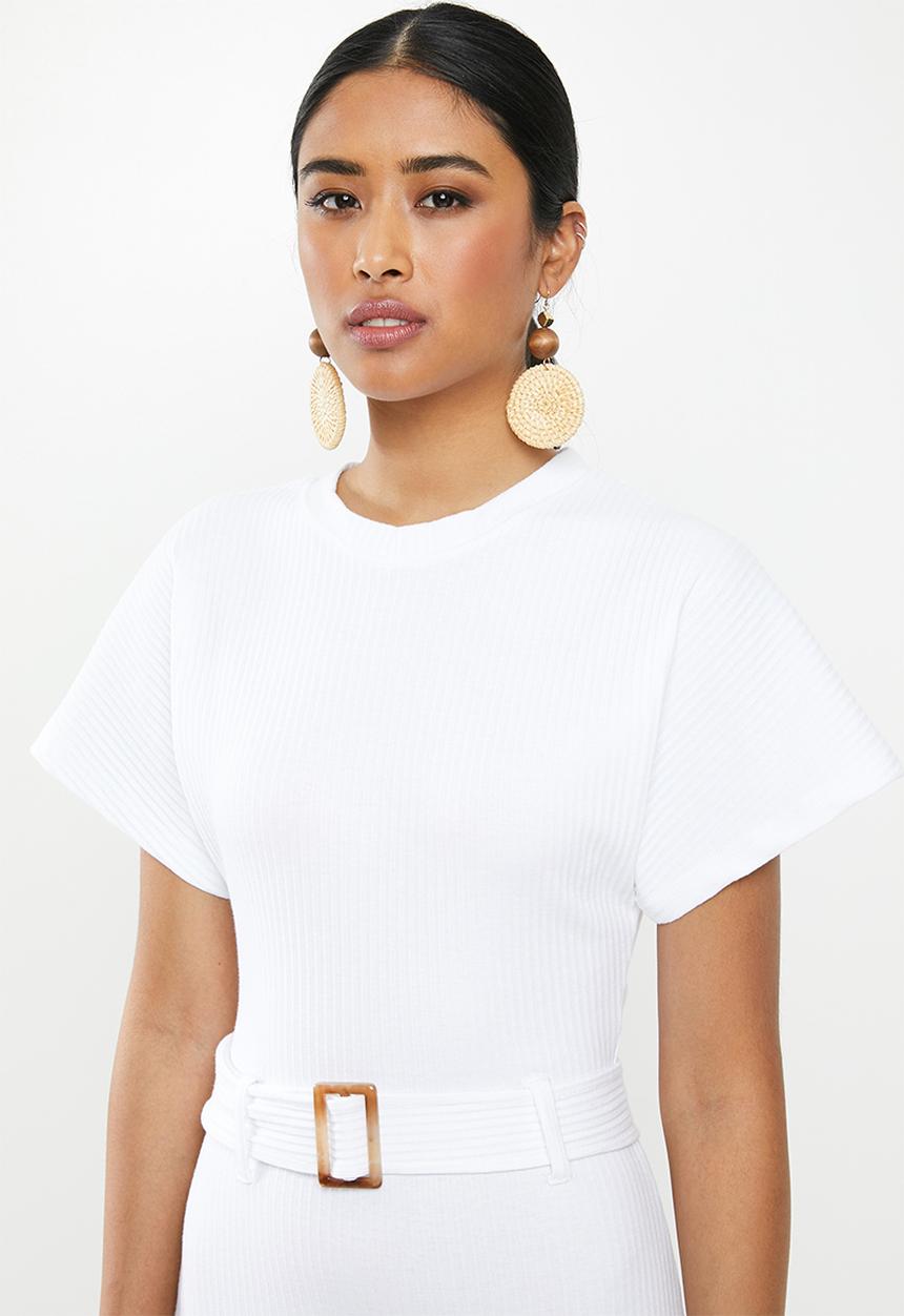 Missguided - Rib tortoiseshell belted midi dress - white