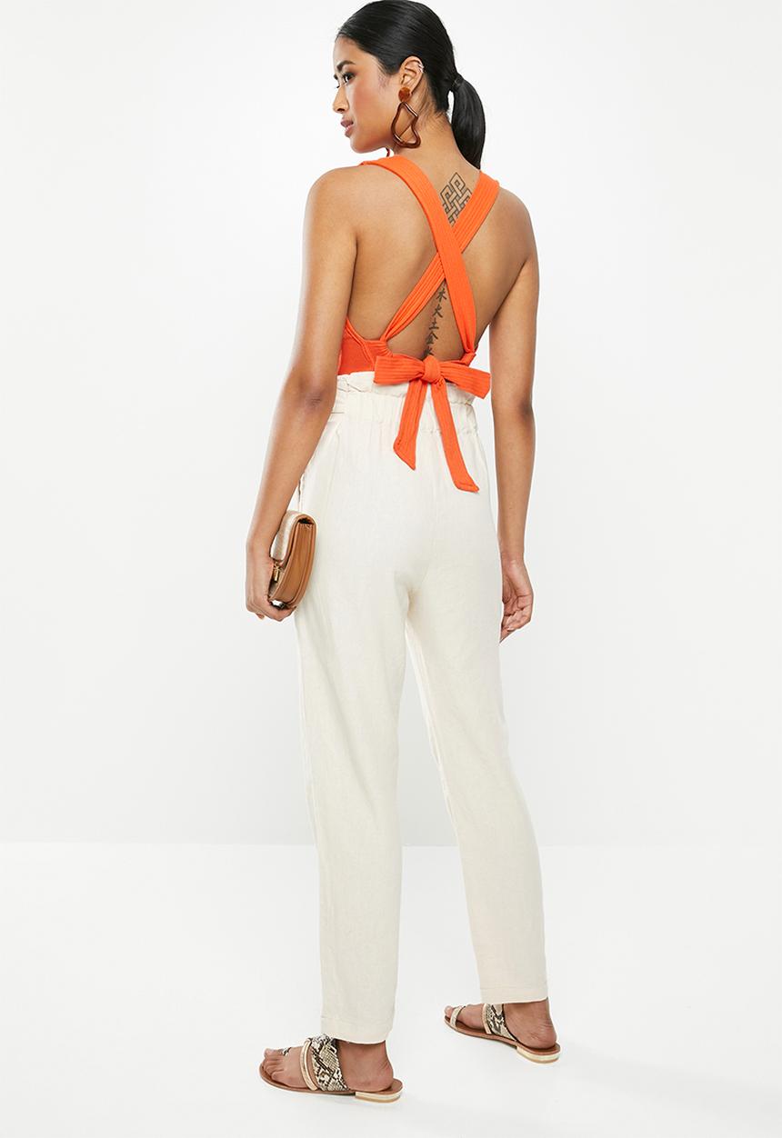 Missguided - Rib sleeveless strappy back bodysuit - orange