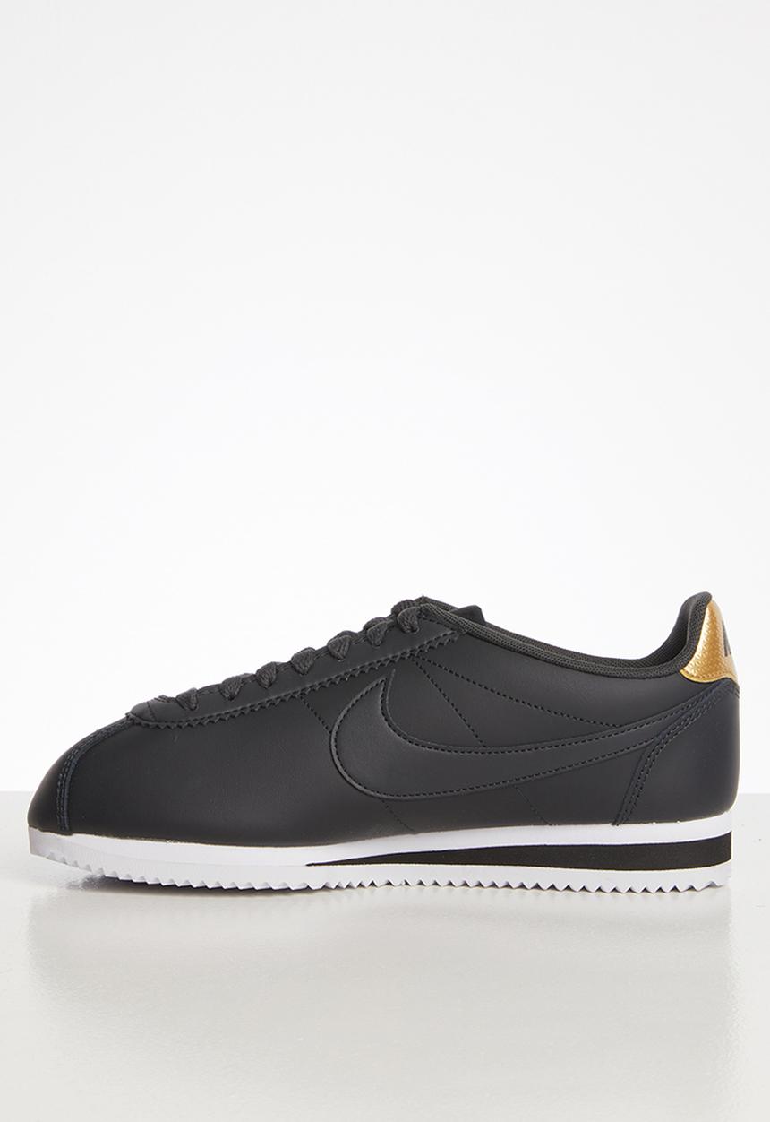Nike - Classic Cortez - off noir-black-metallic gold