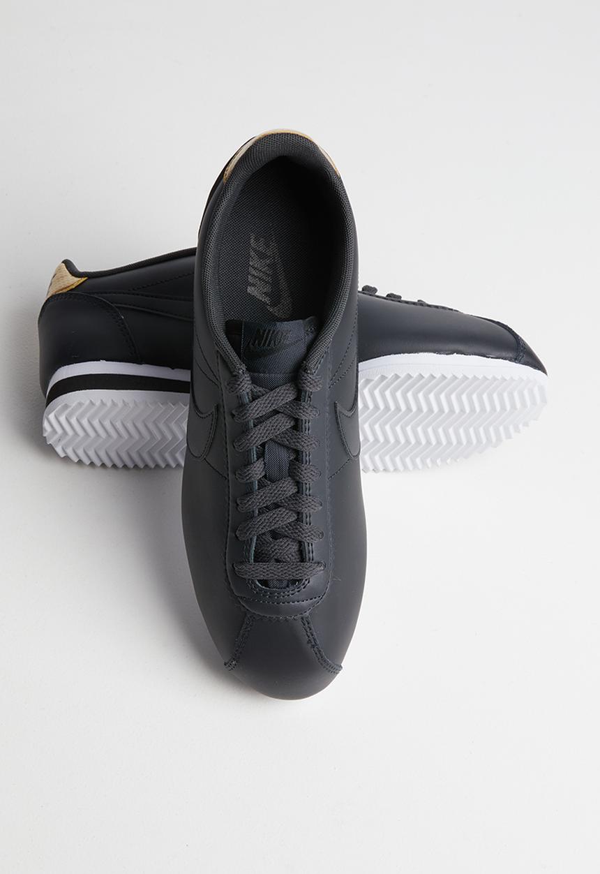 Nike - Classic Cortez - off noir-black-metallic gold