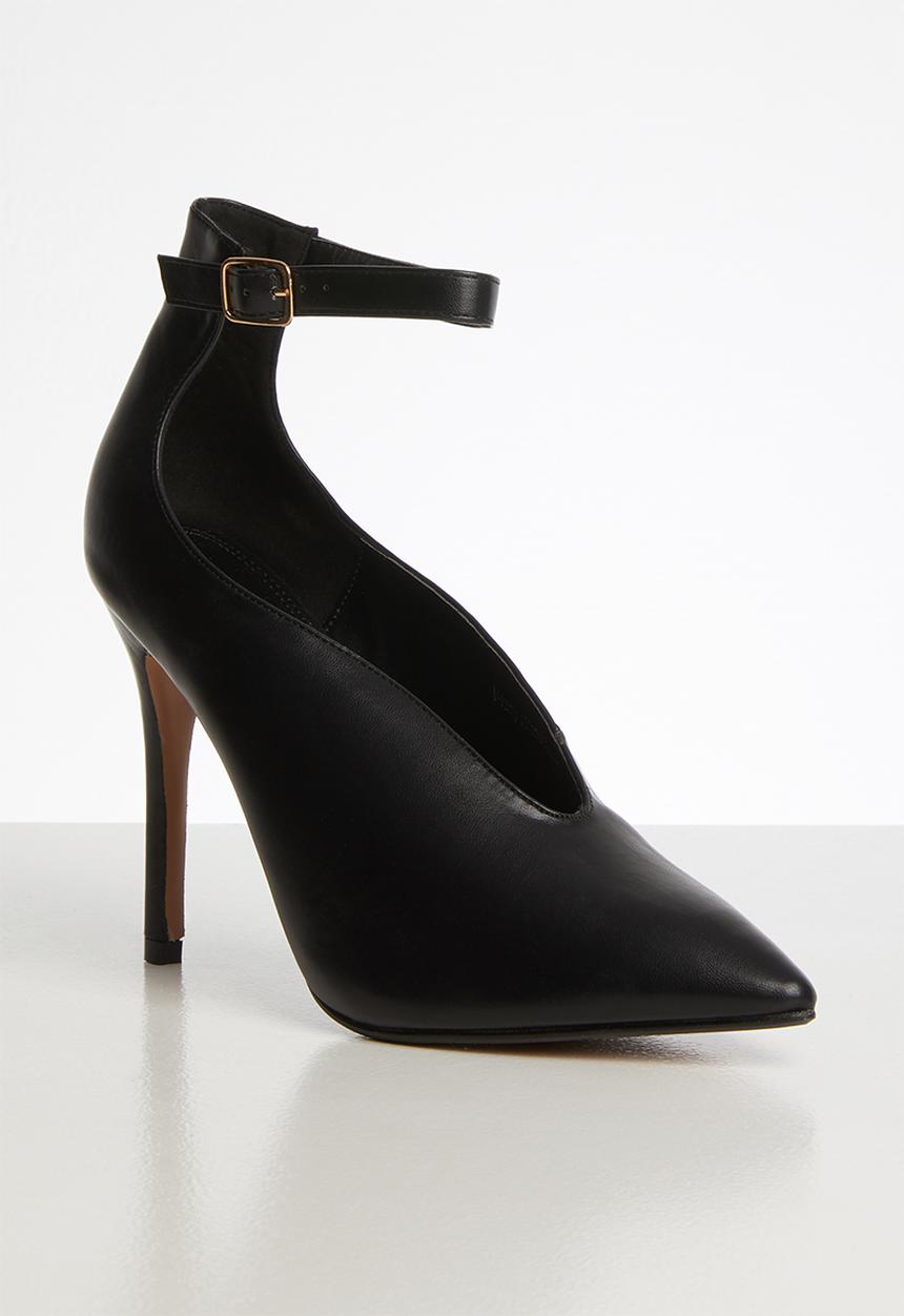 Superbalist - V-vamp stiletto court - black