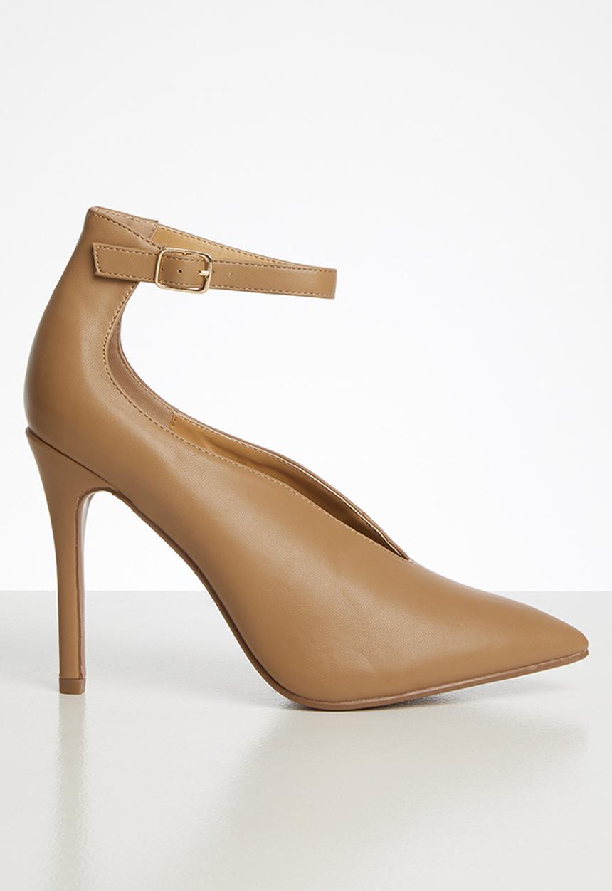 Superbalist - V-vamp stiletto court - beige