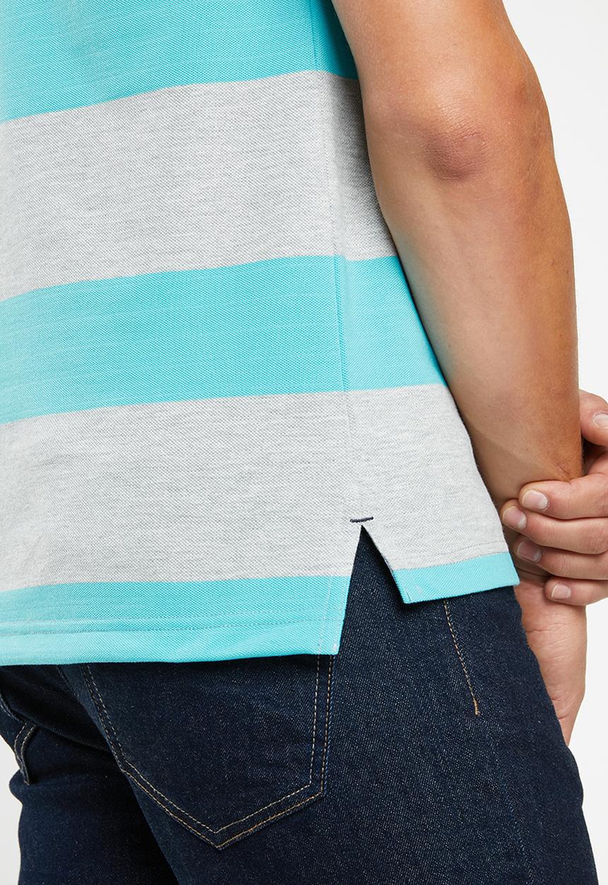 POLO - Matthew custom fit short sleeve feeder stripe golfer - blue & grey 