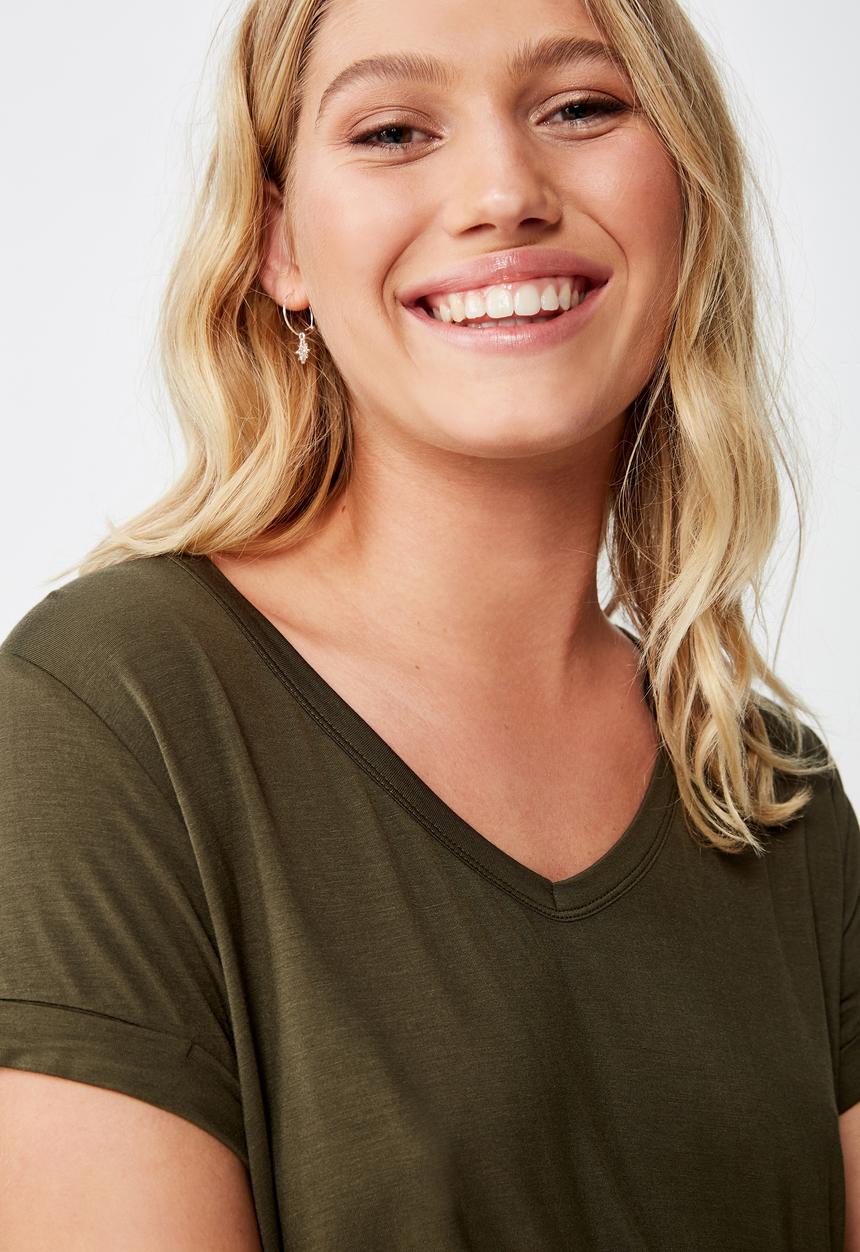 Cotton On - Karly short sleeve V-neck tee - khaki