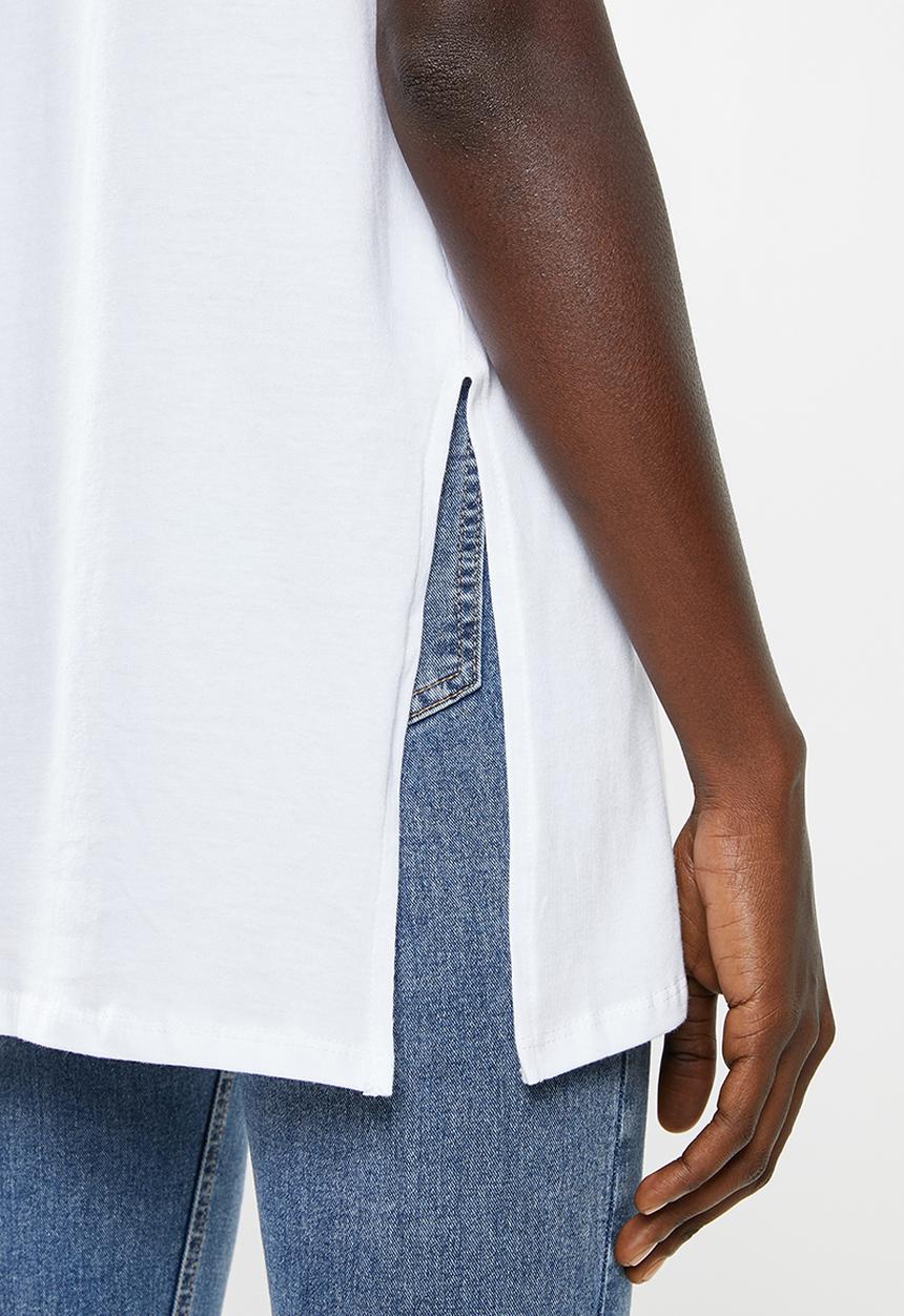Superbalist - Printed tee with ukiyo rose - white