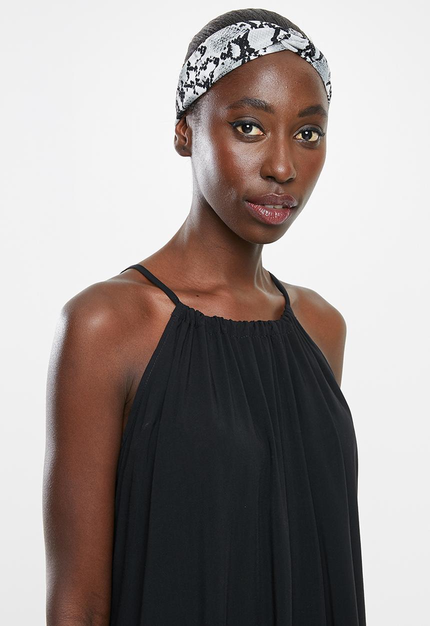 Superbalist - Halter dress - black