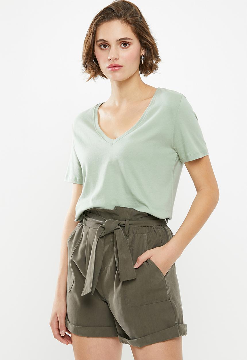 Superbalist - Single v-neck tee - green