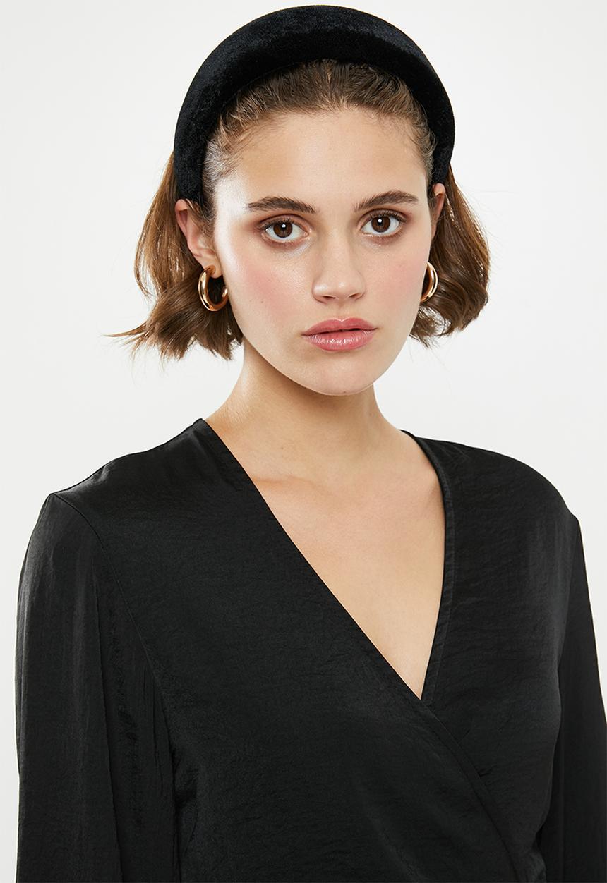 Superbalist - Silky wrap blouse - black