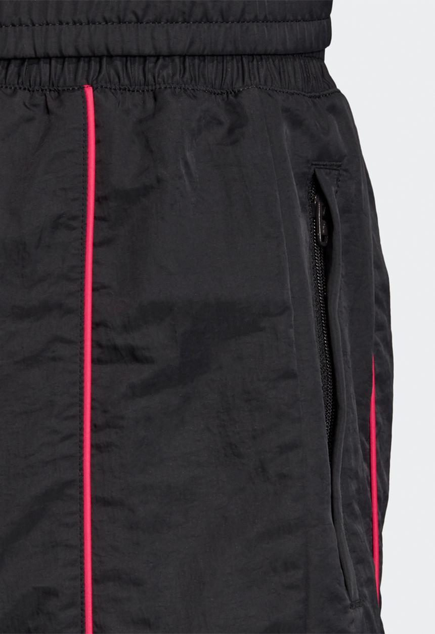 adidas Originals - Cuffed tech pants - black