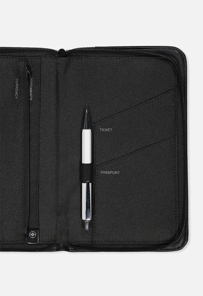 LOST - Travel wallet - black