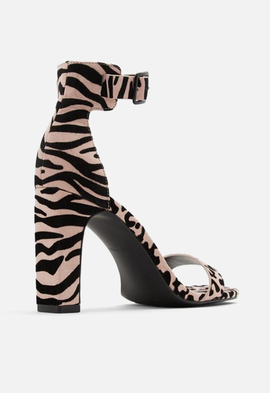 Call It Spring - Alexiss heel - pink & black