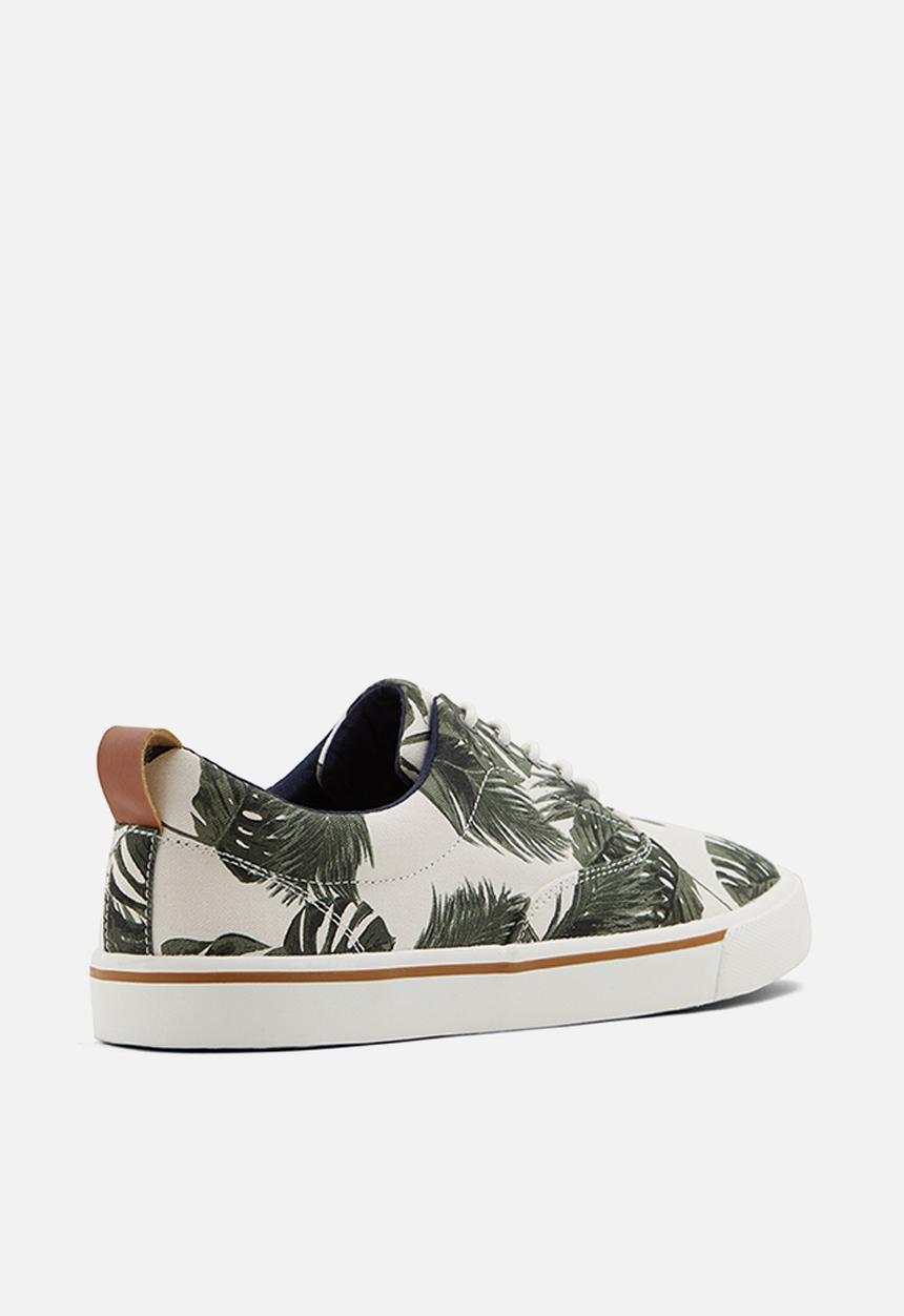 Call It Spring - Dunn casual shoe - green & white