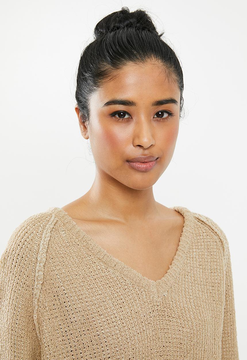 Cotton On - Sadie slouchy boucle v-neck - neutral