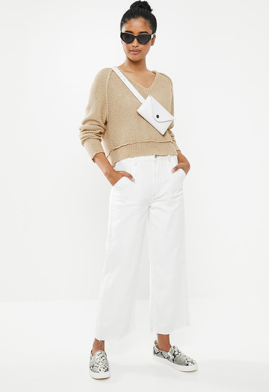 Cotton On - Sadie slouchy boucle v-neck - neutral