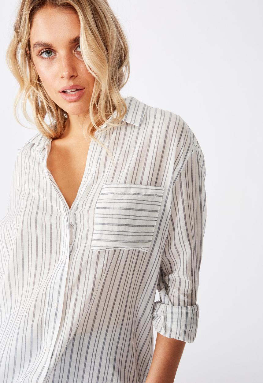Cotton On - Savannah oversized resort shirt - white & grey