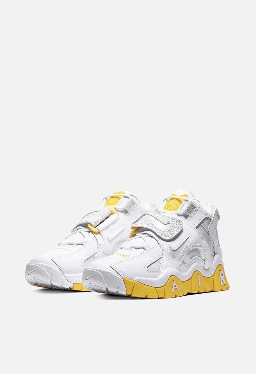 Nike - Wmn's Air Barrage Mid - white/white-chrome yellow-black