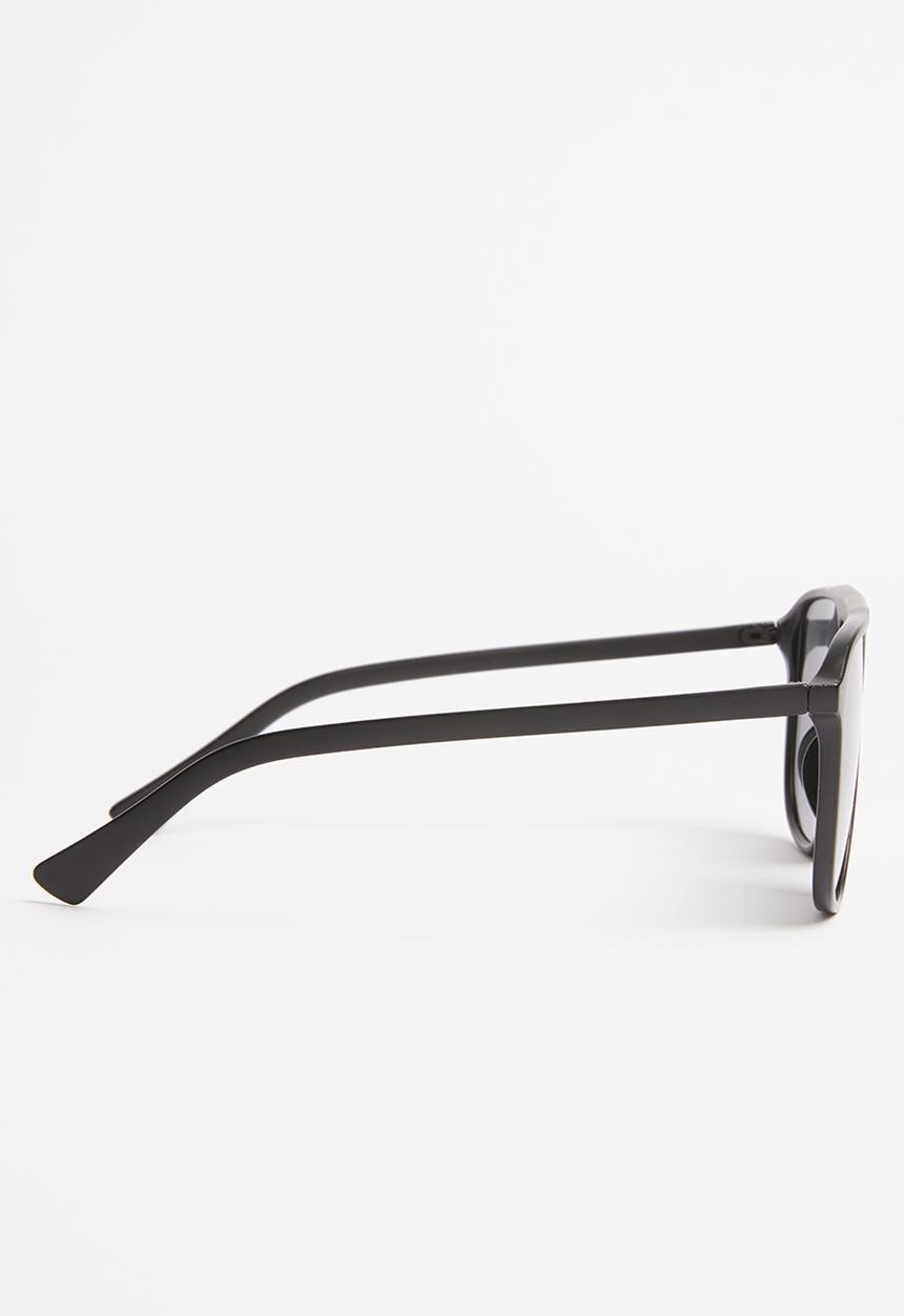 Superbalist - Dane sunglasses - matt black