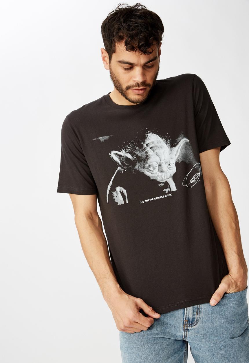 Cotton On - Star Wars - the empire yoda Tbar collab star wars T-shirt - black