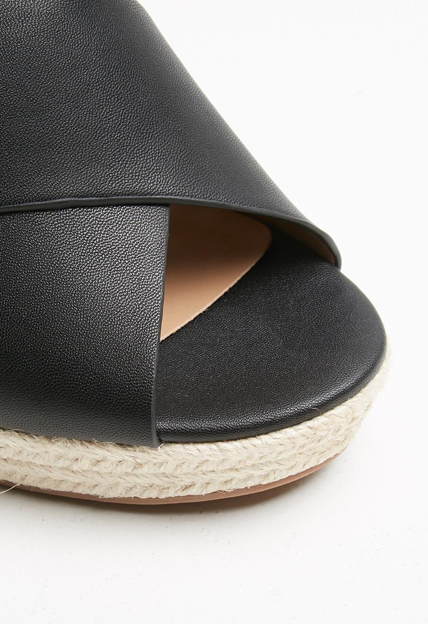 Call It Spring - Andrusha wedge - 001 black syn