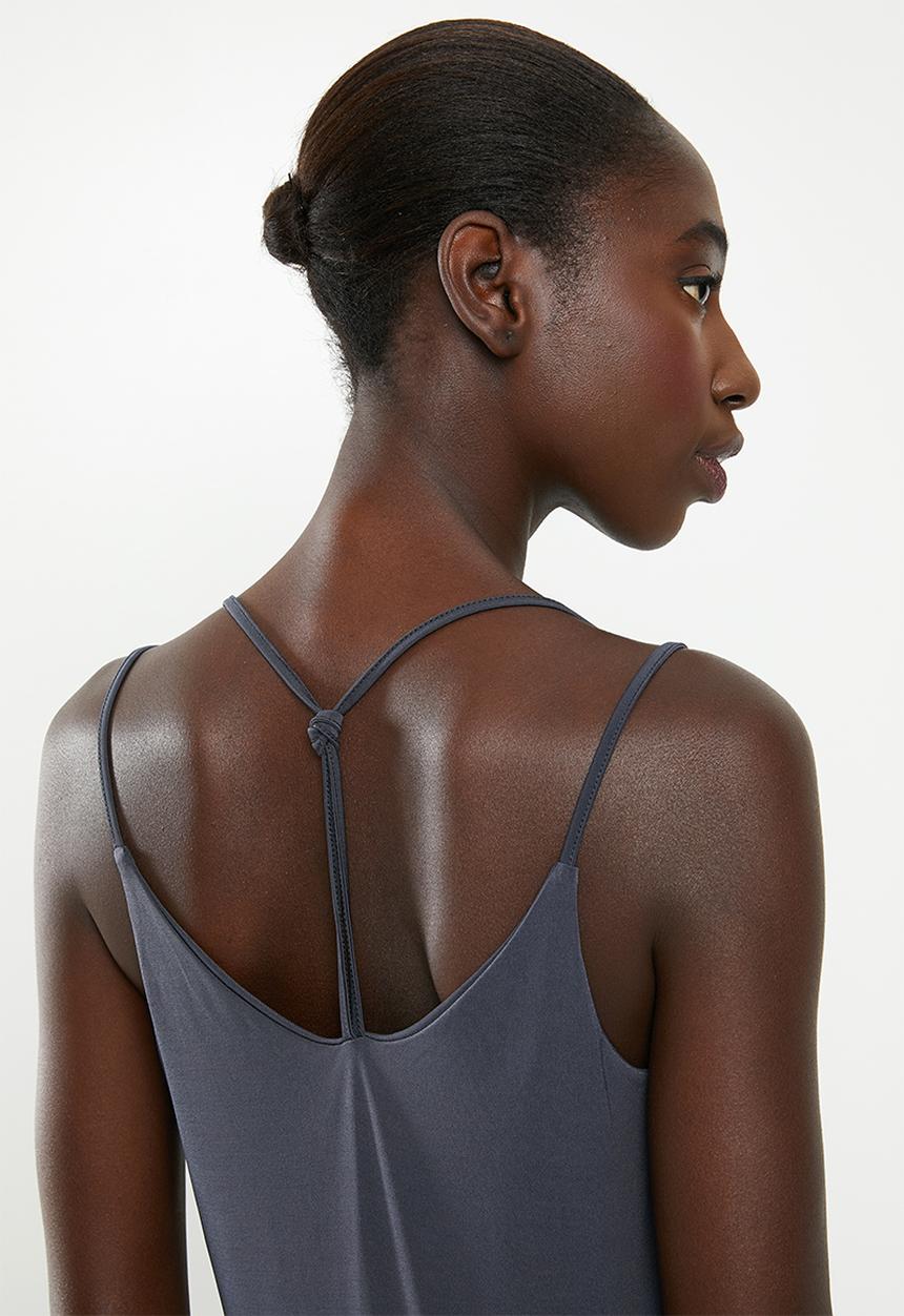 Vero Moda - Sandy strappy cami - grey 