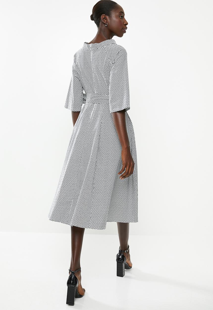 AMANDA LAIRD CHERRY - High waisted pleat maxi - black & white