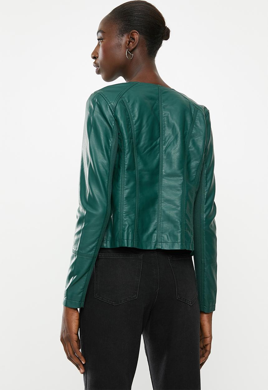 Vero Moda - Ria short faux leather jacket - green 