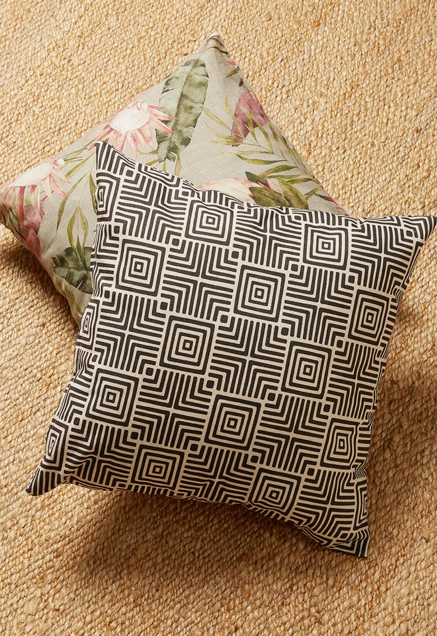 Hertex Haus - Geomaze cushion cover - coal